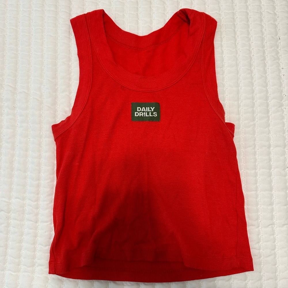 Daily drills red ribbed tank size XS/S
